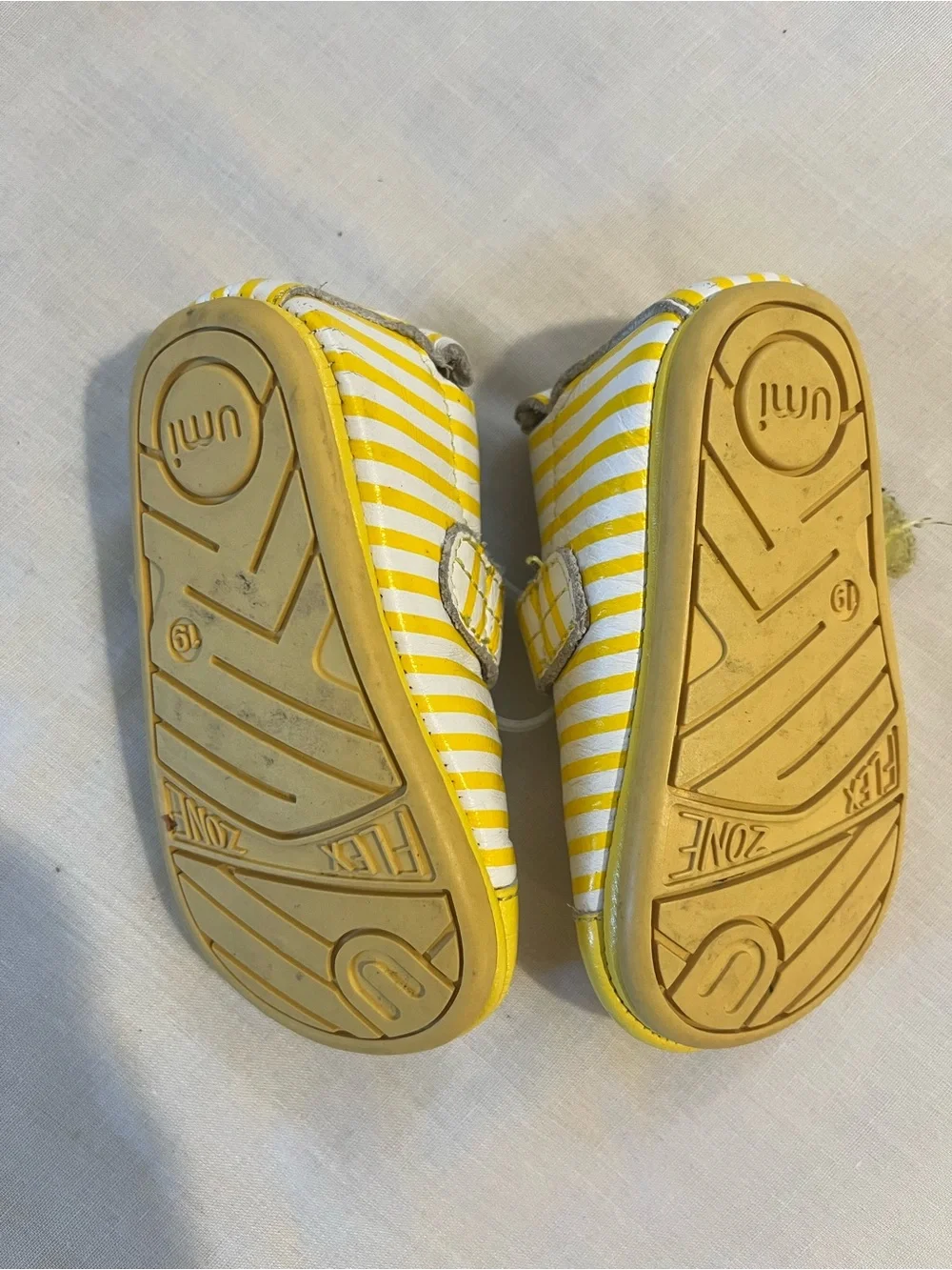 Umi Baby Girls Leather Yellow Stripe Shoes Size 4C